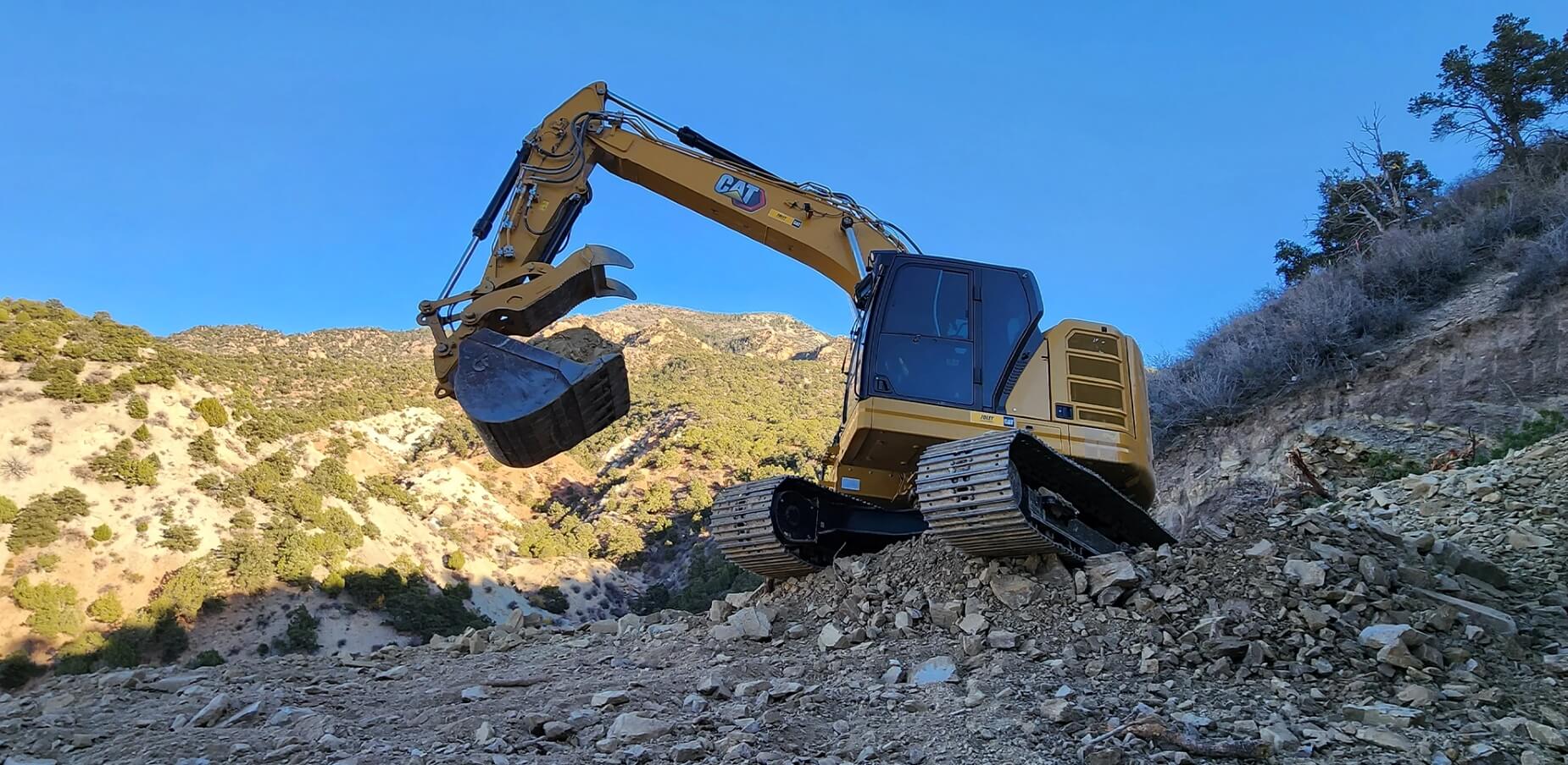 CAT Crawler Excavator